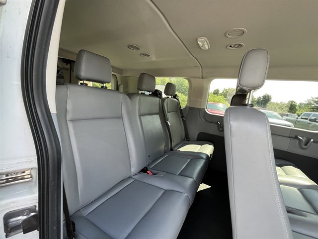 Used 2018 Ford Transit 150 XL RWD image 31