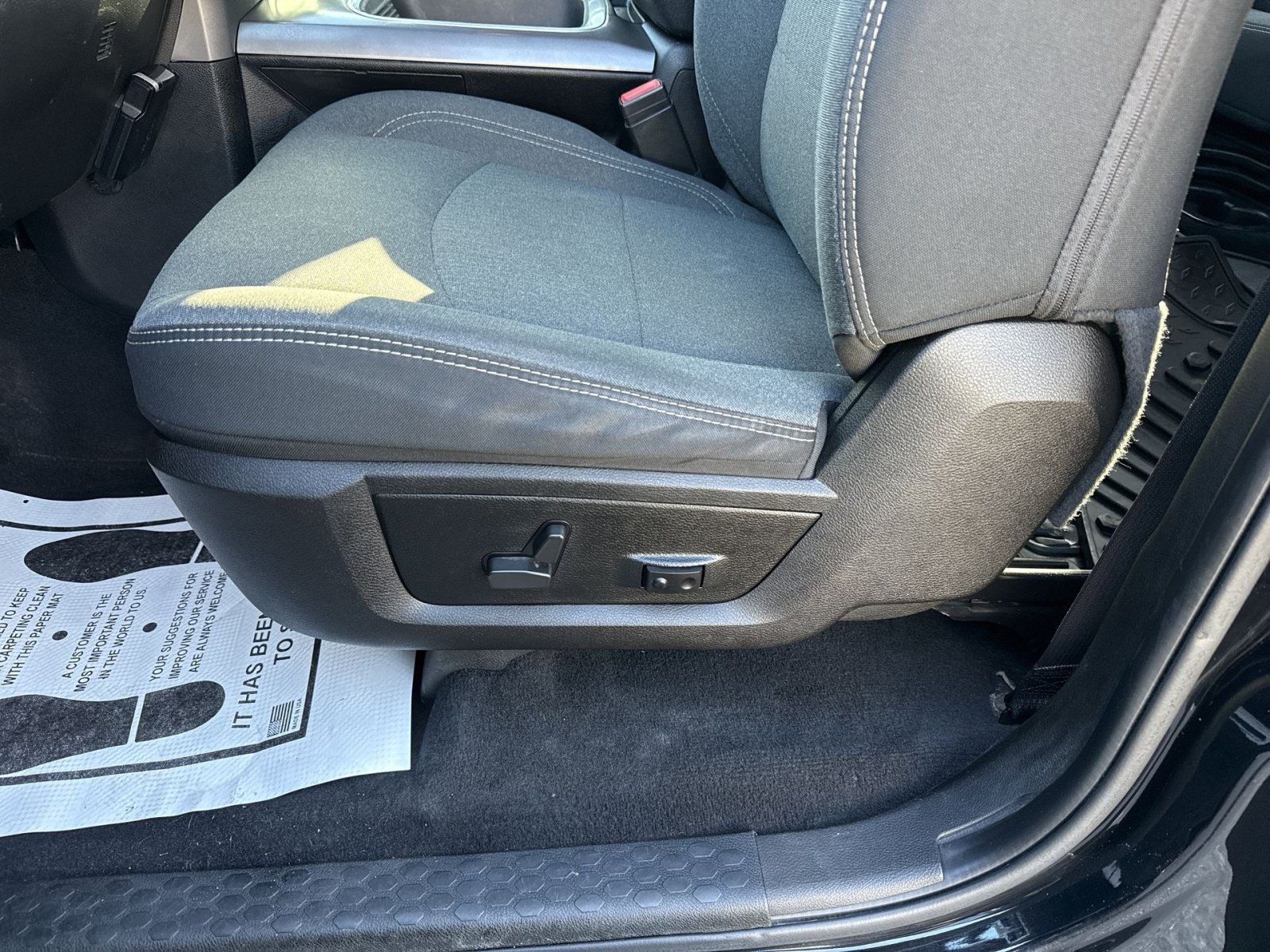 Used 2022 RAM 1500 Warlock AWD/4WD image 14