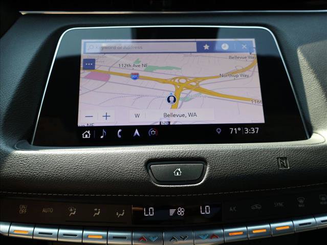 Used 2019 Cadillac XT4 Premium Luxury AWD/4WD image 16