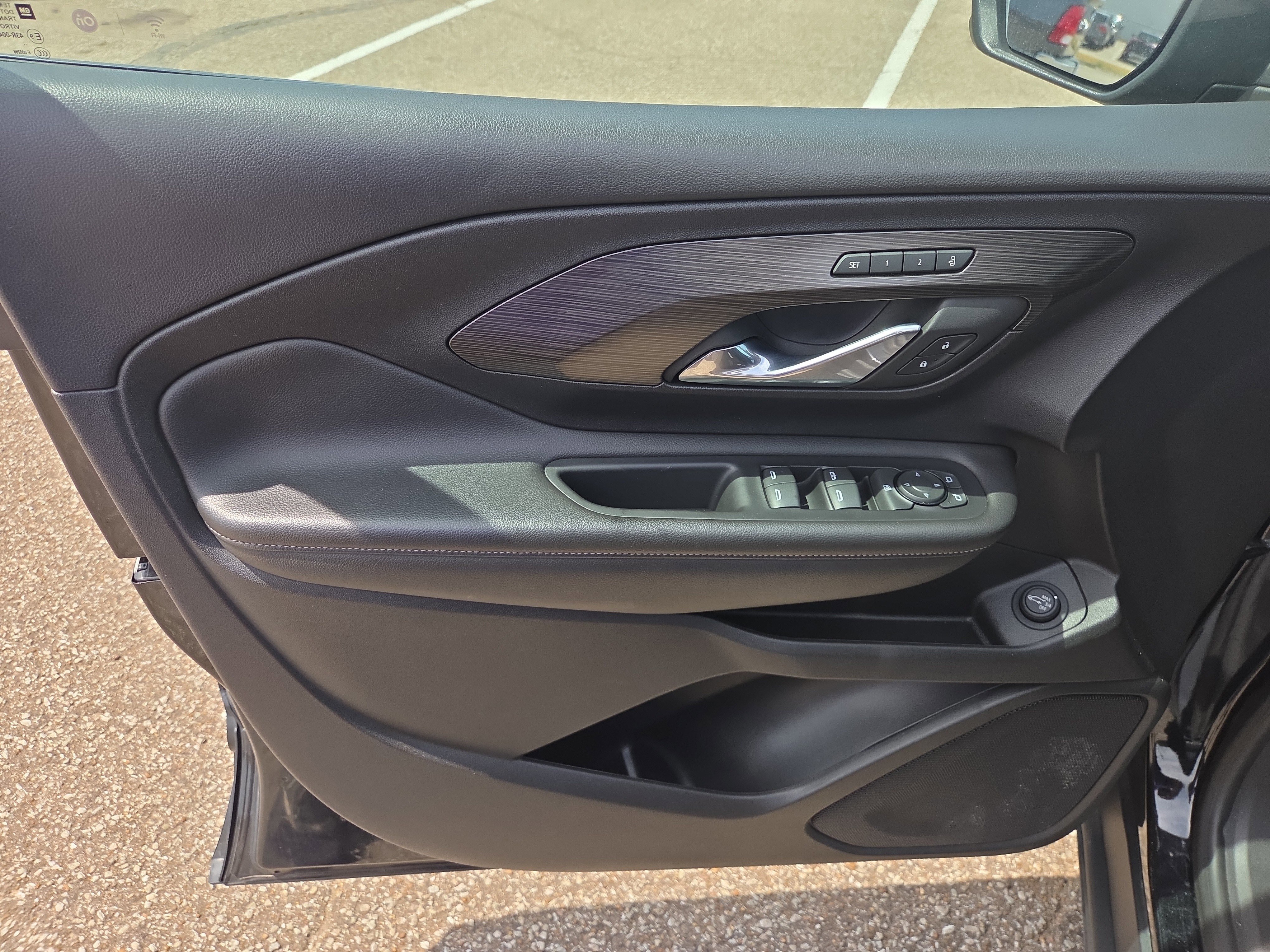 Used 2023 GMC Terrain SLT image 6