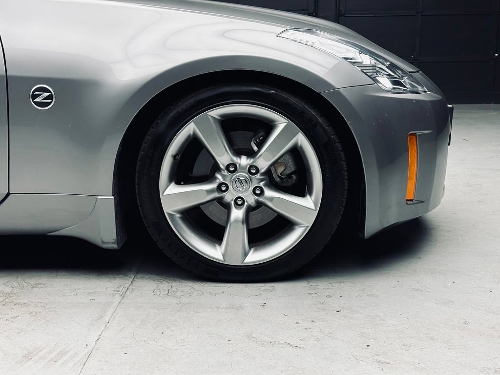 Used 2007 Nissan 350Z Enthusiast RWD image 35