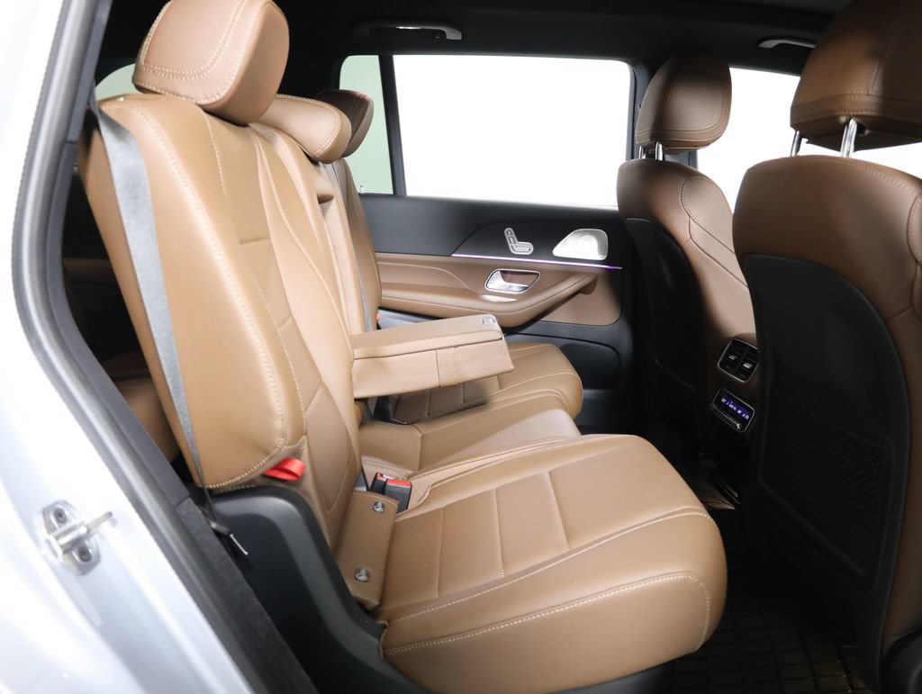 Used 2025 Mercedes-Benz GLS 450 4MATIC image 59