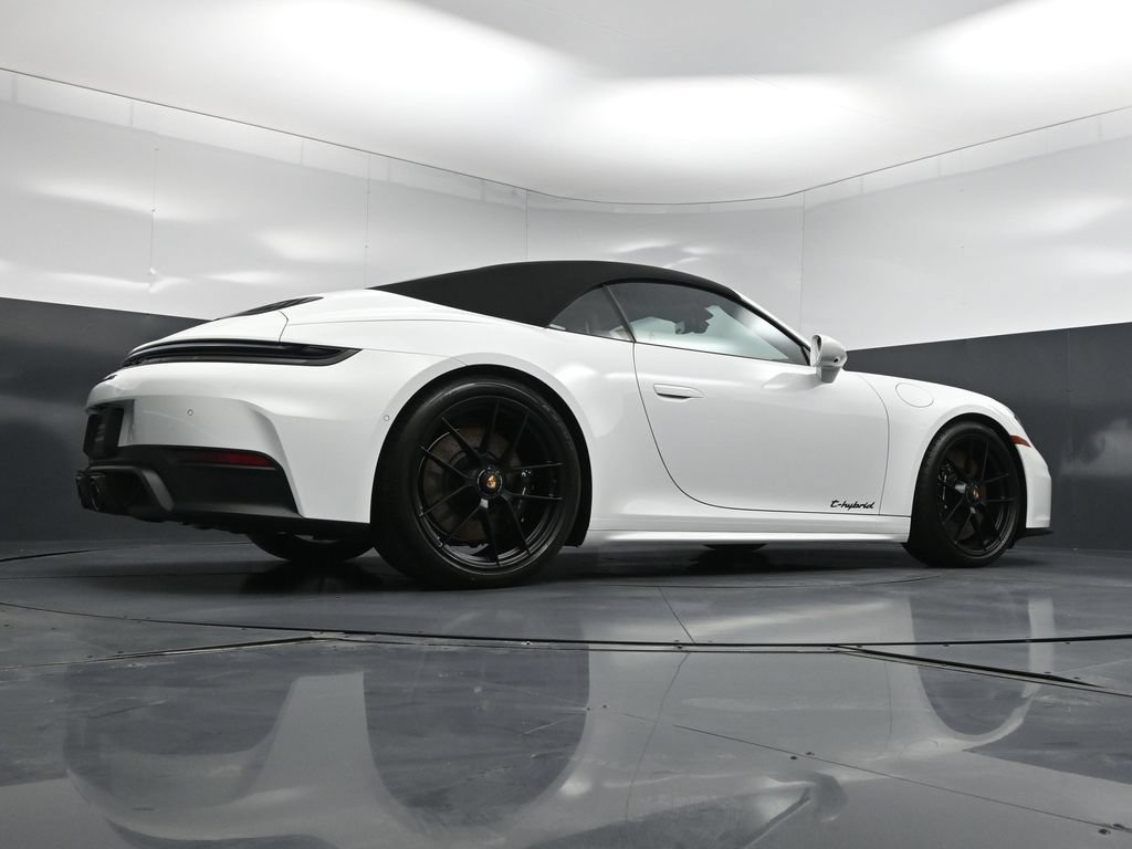 Used 2026 Porsche 911 Carrera GTS RWD image 27