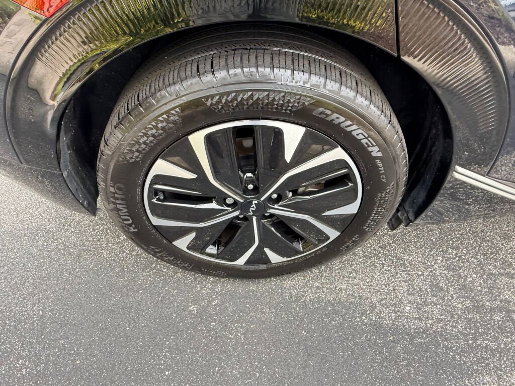 Used 2024 Kia EV6 Wind image 12