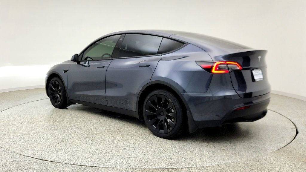 Used 2023 Tesla Model Y Long Range AWD/4WD image 7