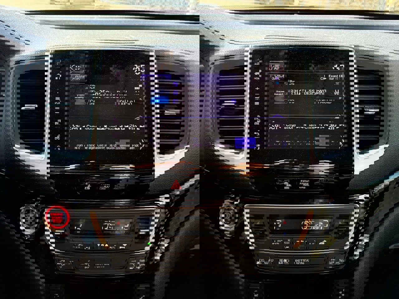 Used 2018 Honda Ridgeline RTL-E image 17