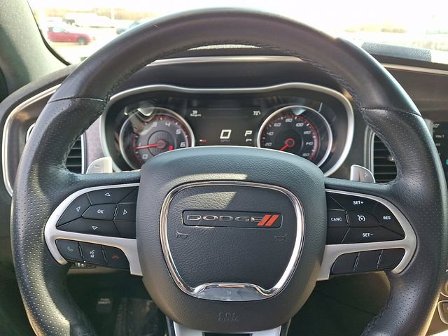 Used 2018 Dodge Charger R/T w/ Navigation & Travel Group image 18