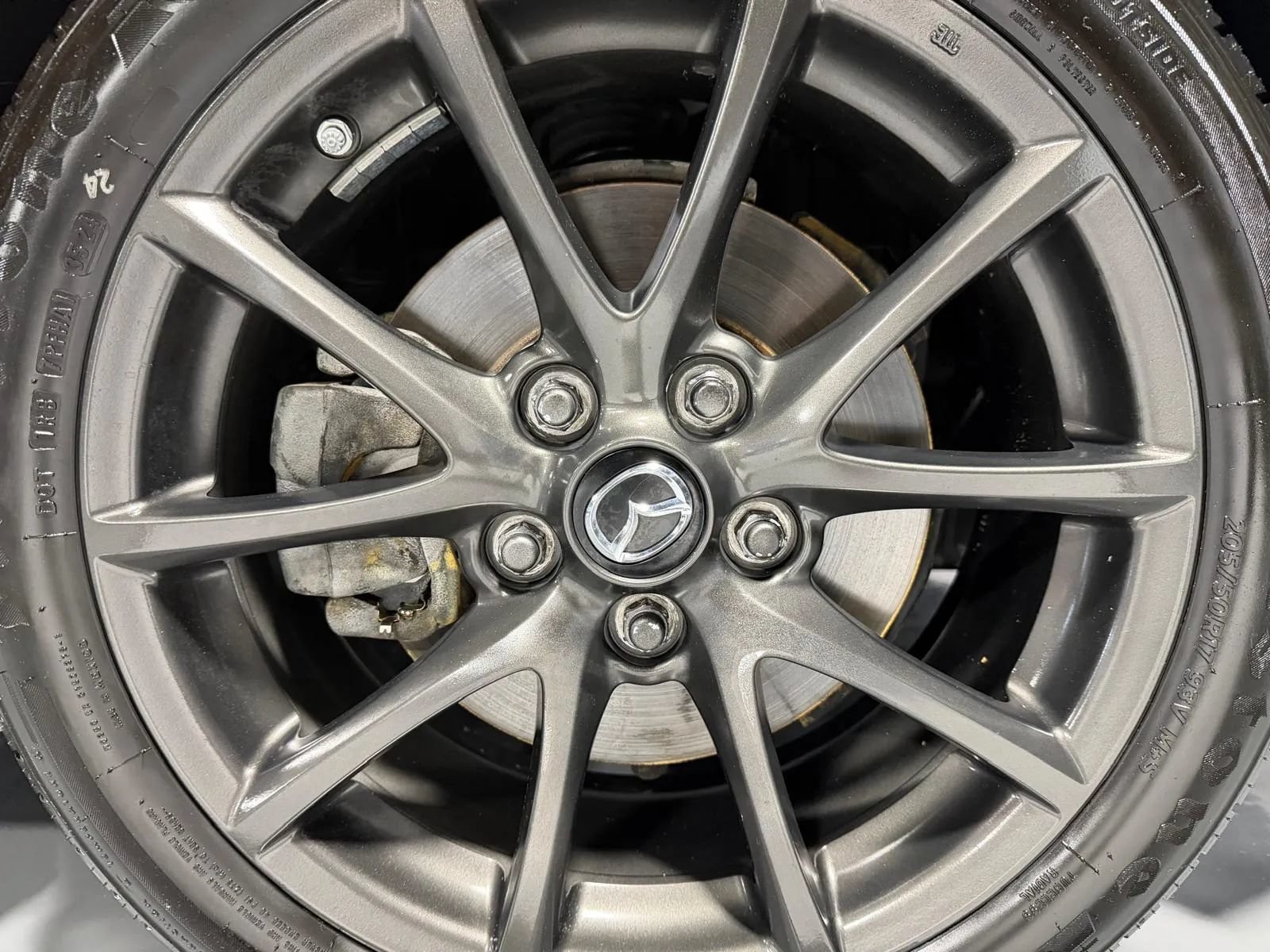 Used 2015 MAZDA MX-5 Miata Club RWD image 10