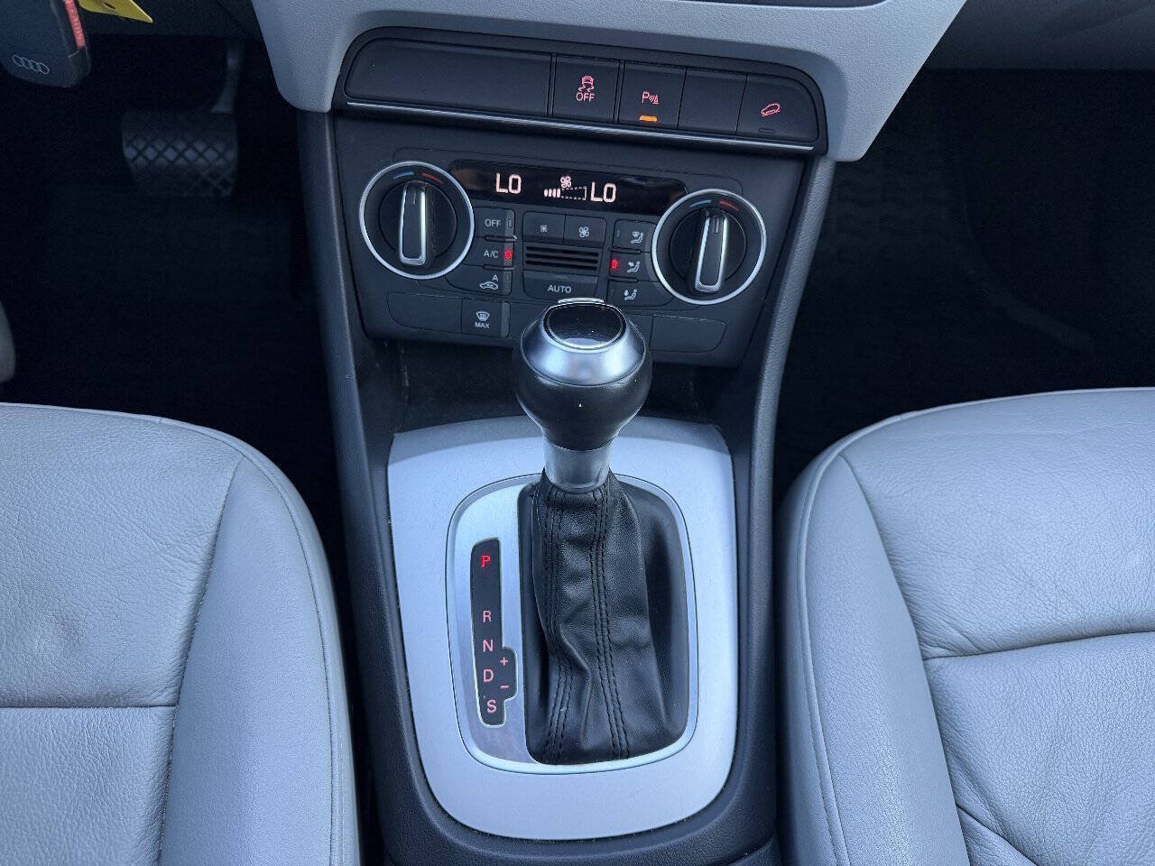Used 2017 Audi Q3 2.0T Premium FWD image 16