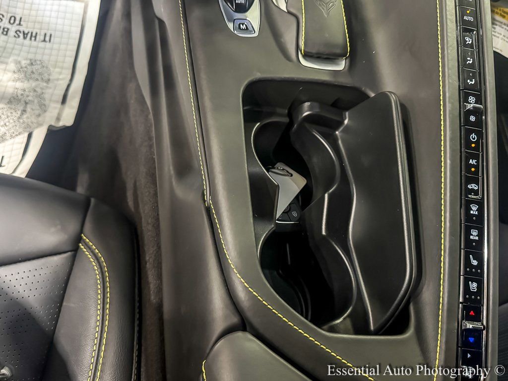 Used 2024 Chevrolet Corvette Stingray Premium Conv w/ Z51 Performance Package image 20