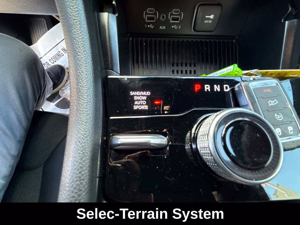 Used 2026 Jeep Grand Cherokee Altitude AWD/4WD image 21