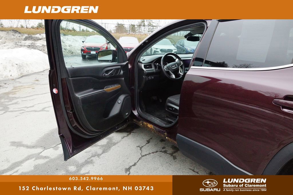 Used 2017 GMC Acadia SLE w/ Driver Alert Package I image 10