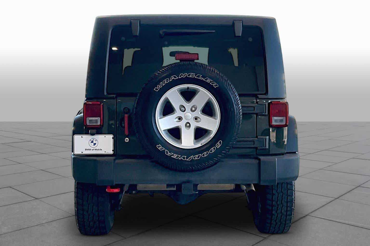 Used 2015 Jeep Wrangler Sport w/ Quick Order Package 24S AWD/4WD image 4
