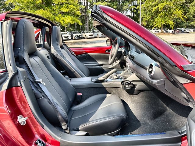 New 2026 MAZDA MX-5 Miata RF Grand Touring RWD image 26