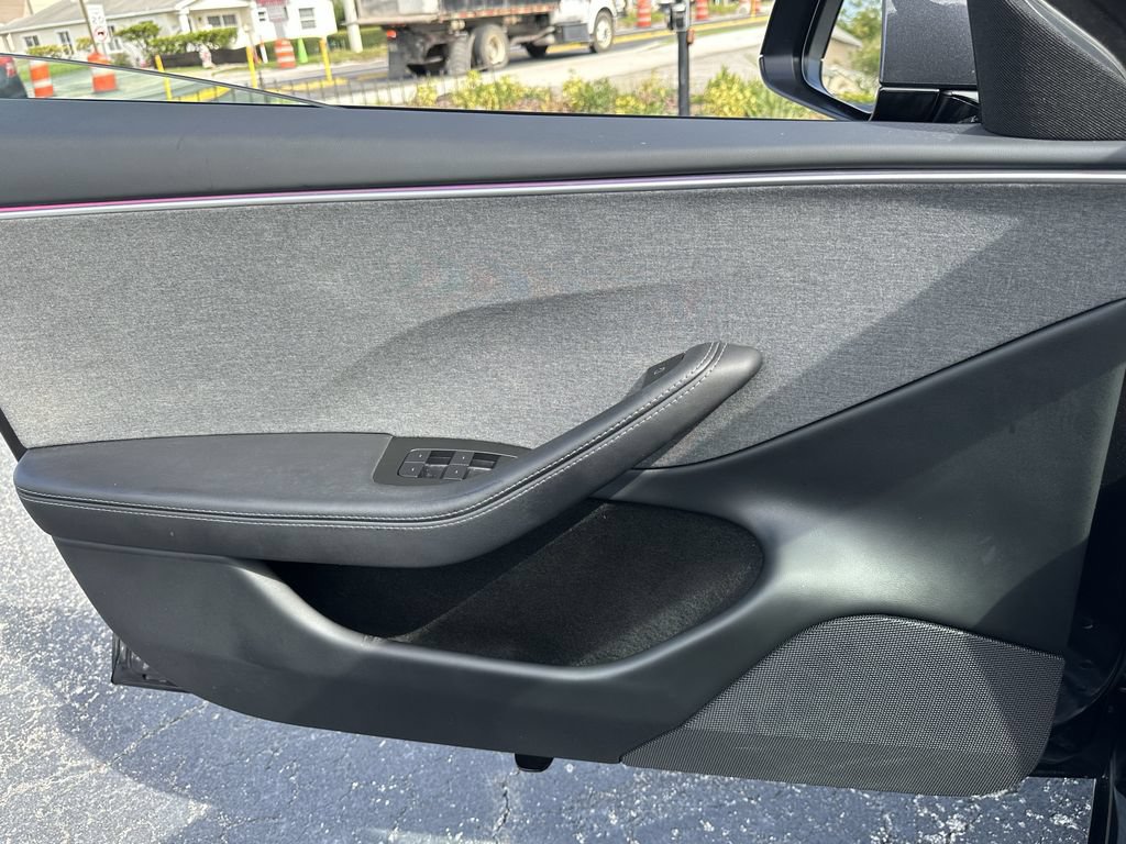 Used 2025 Tesla Model 3 Long Range RWD image 22