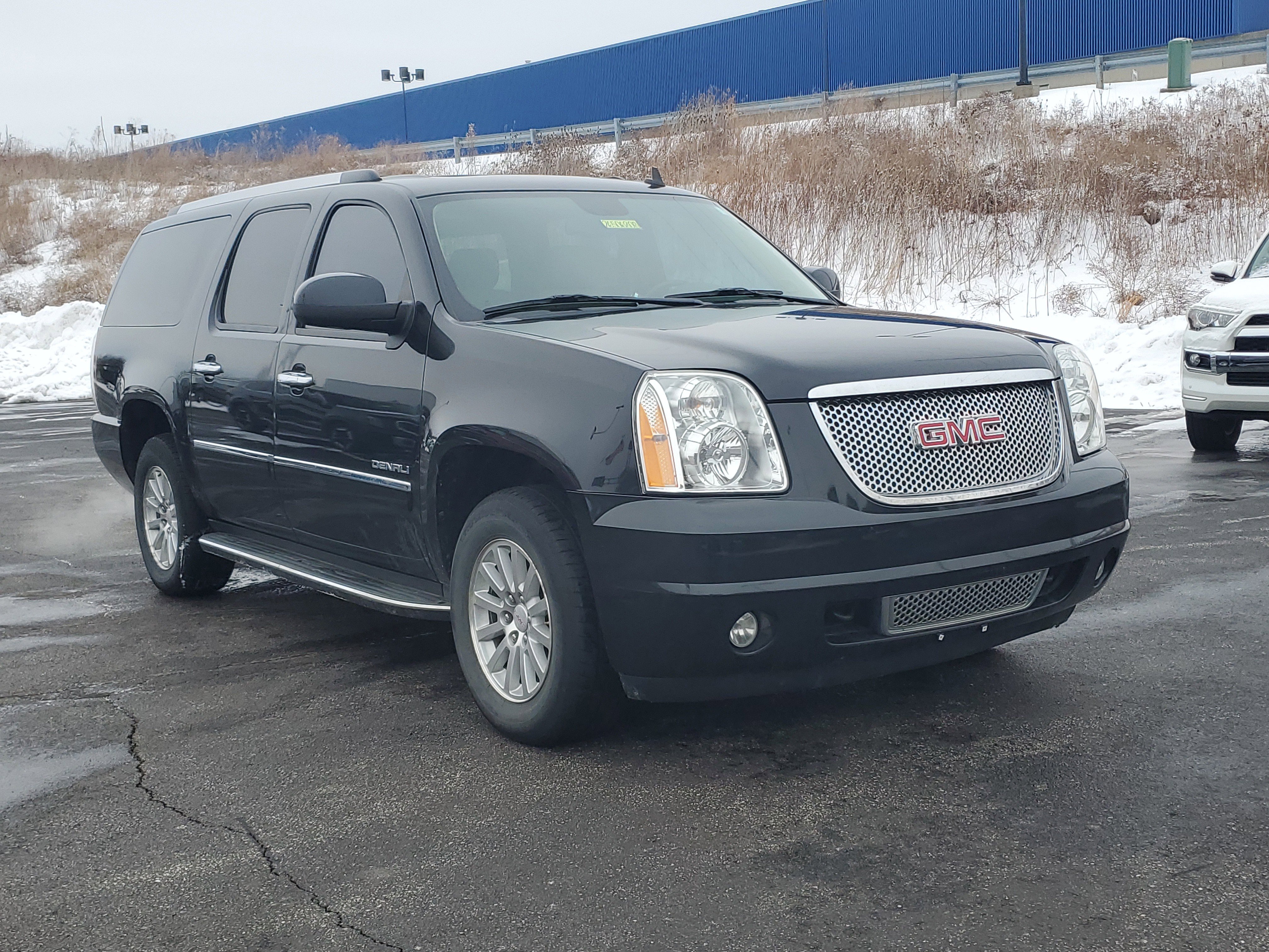 Used 2011 GMC Yukon XL Denali