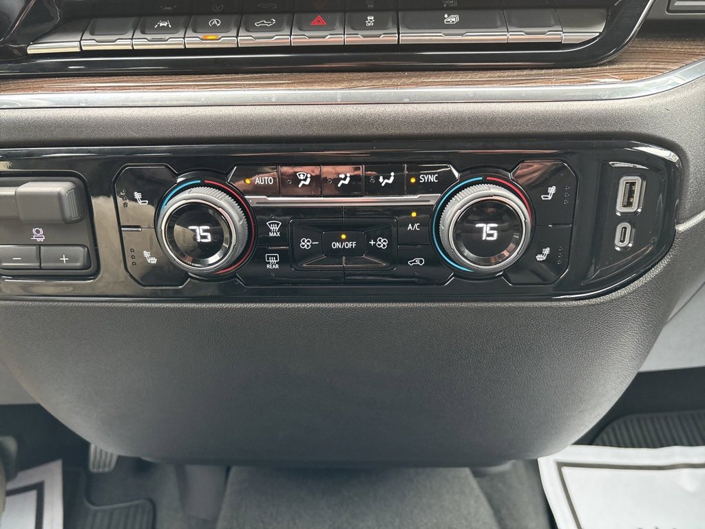 Used 2025 Chevrolet Silverado 1500 LT image 26