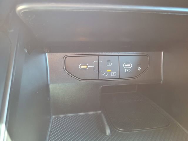 Used 2025 Kia Sorento EX image 23