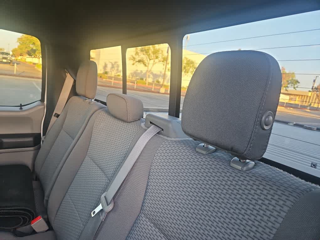 Used 2018 Ford F150 XLT w/ Equipment Group 302A Luxury AWD/4WD image 11