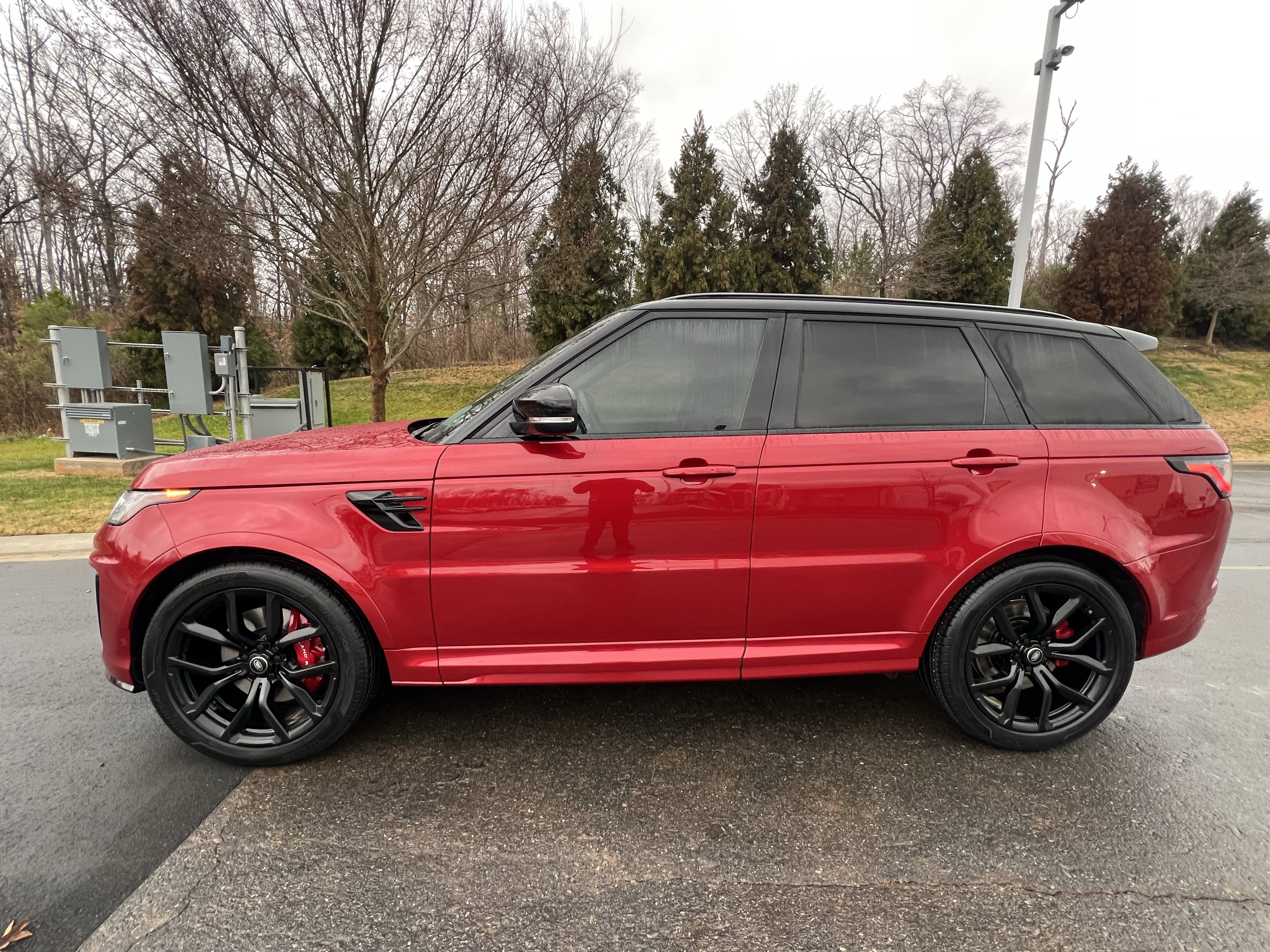 Used 2020 Land Rover Range Rover Sport SVR image 4