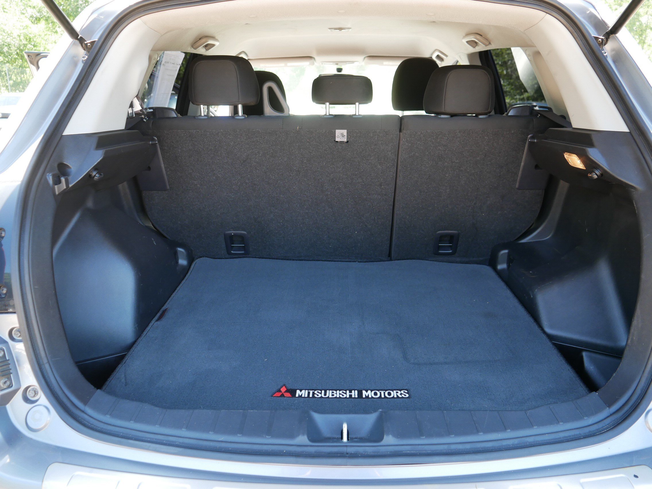 Used 2017 Mitsubishi Outlander Sport LE AWD/4WD image 18