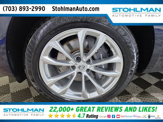 Used 2023 Porsche Macan AWD/4WD image 10