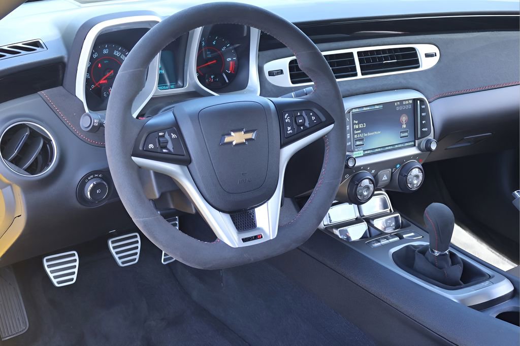 Used 2013 Chevrolet Camaro ZL1 RWD image 17