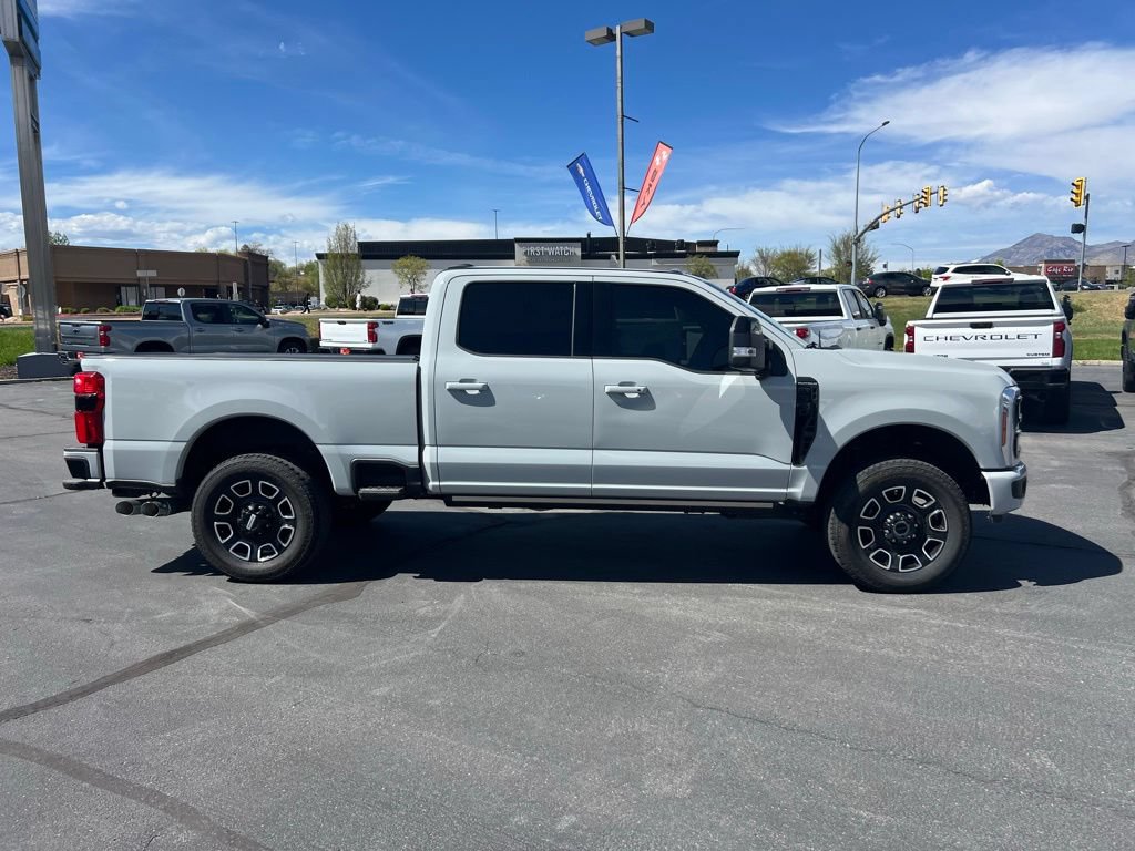 Used 2025 Ford F350 Platinum AWD/4WD image 4
