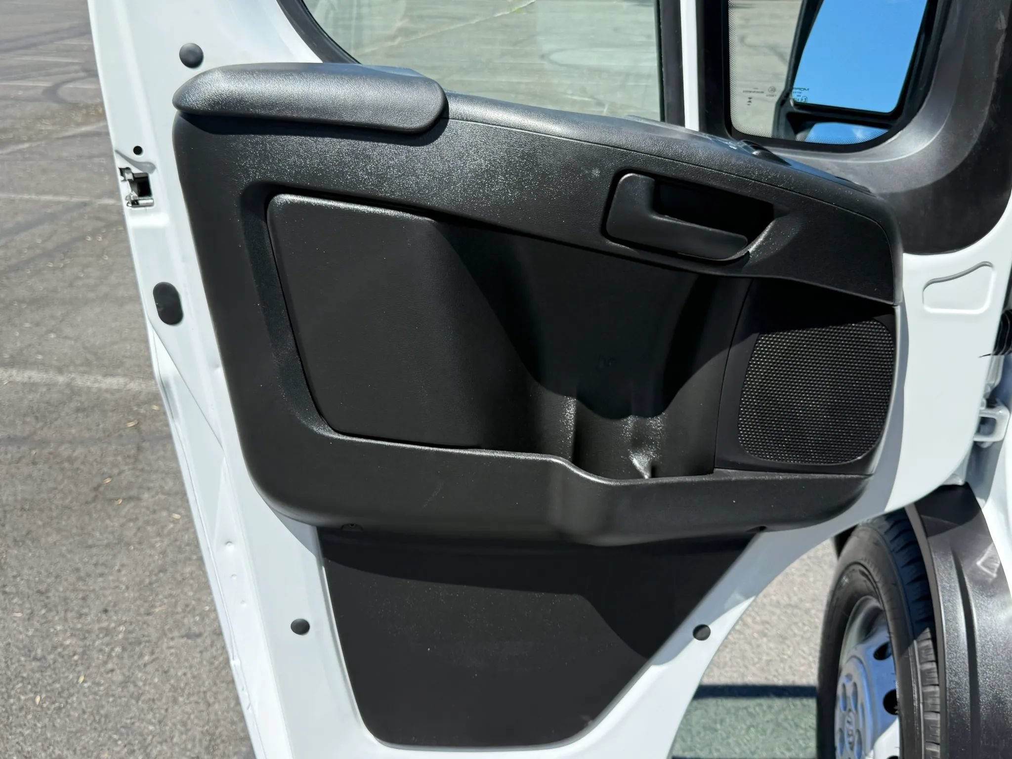 Used 2025 RAM ProMaster 2500 FWD image 21