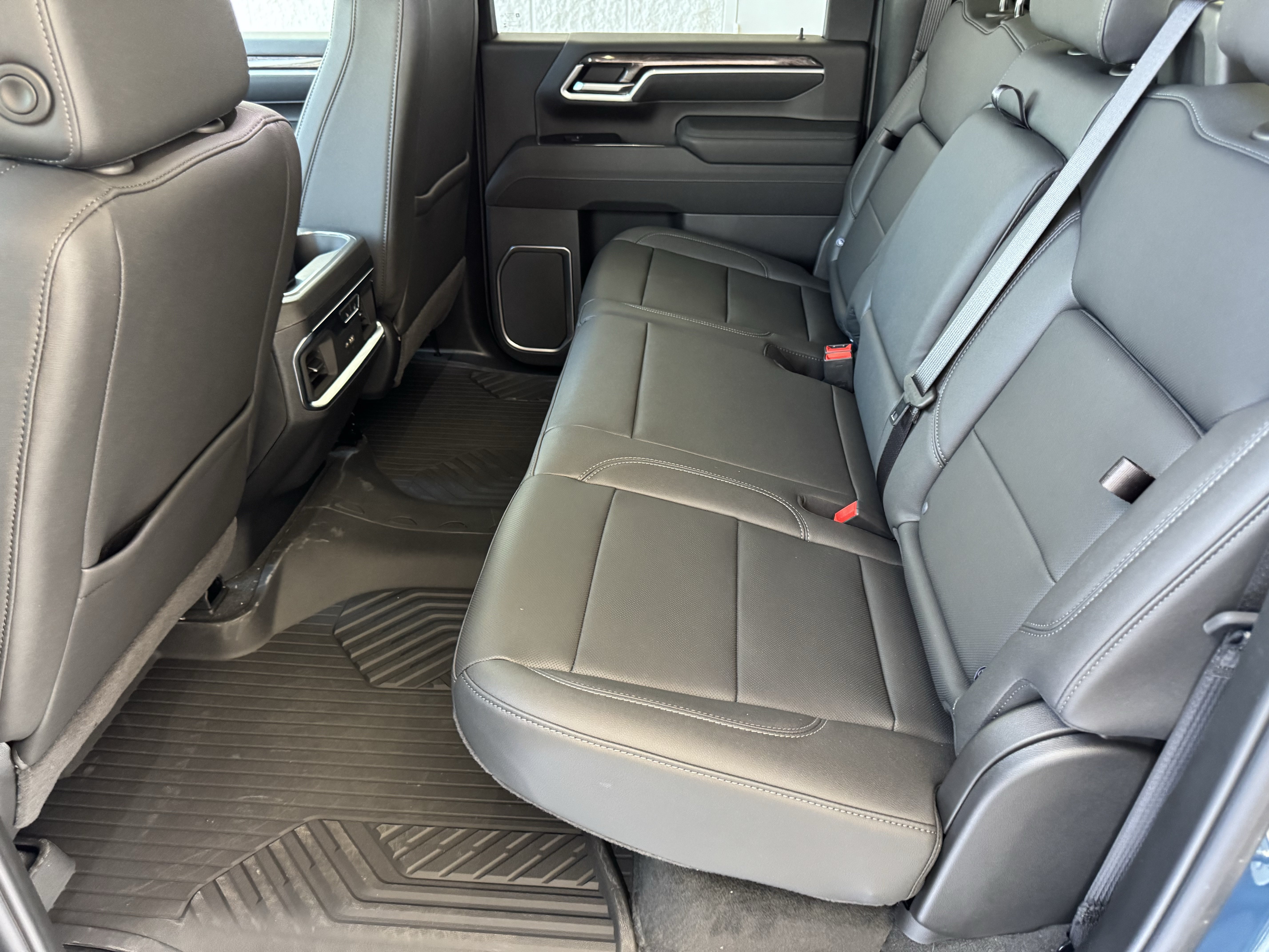 New 2026 Chevrolet Silverado 2500 LTZ w/ LTZ Plus Package AWD/4WD image 15