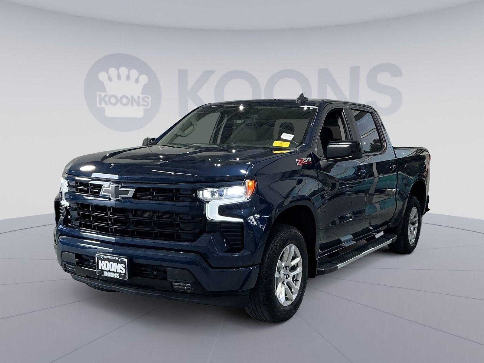Used 2023 Chevrolet Silverado 1500 RST w/ Z71 Off-Road Package AWD/4WD image 1