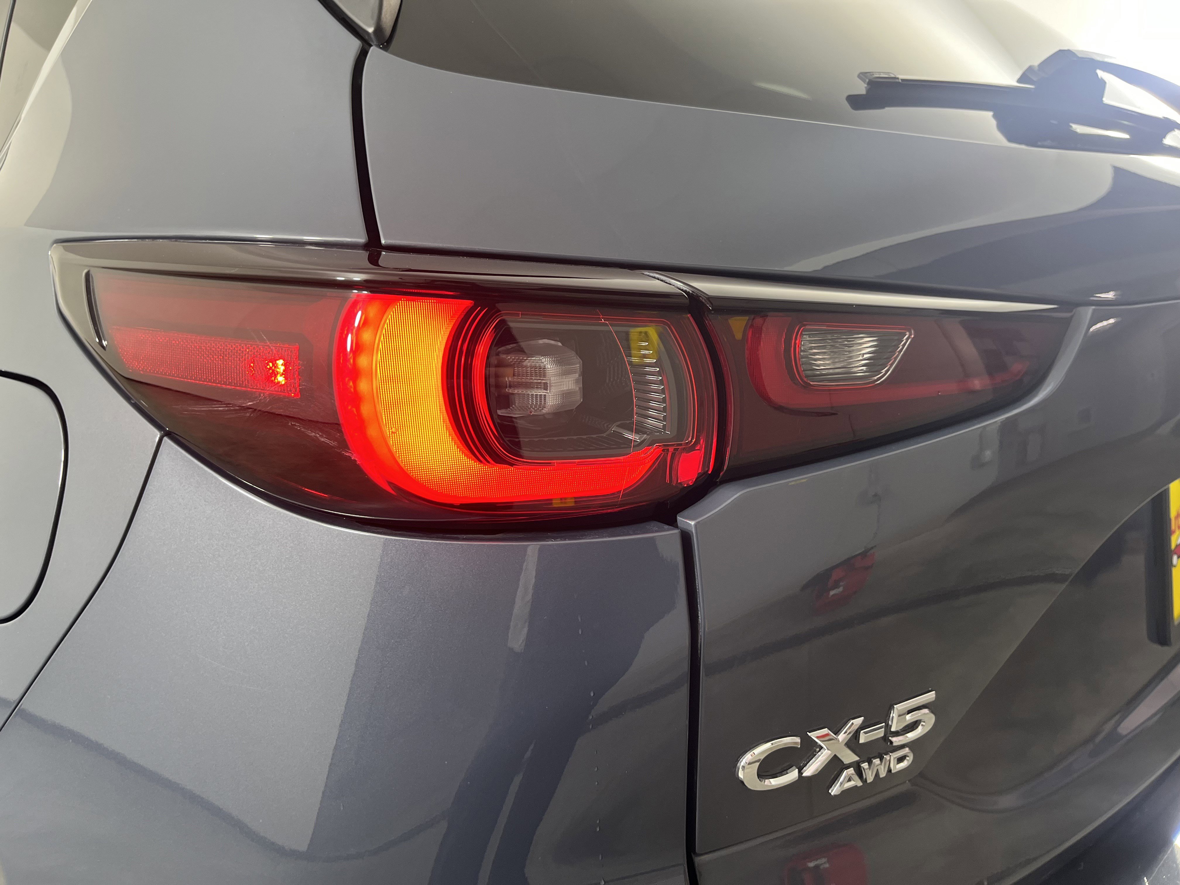 Used 2023 MAZDA CX-5 Carbon Edition image 27