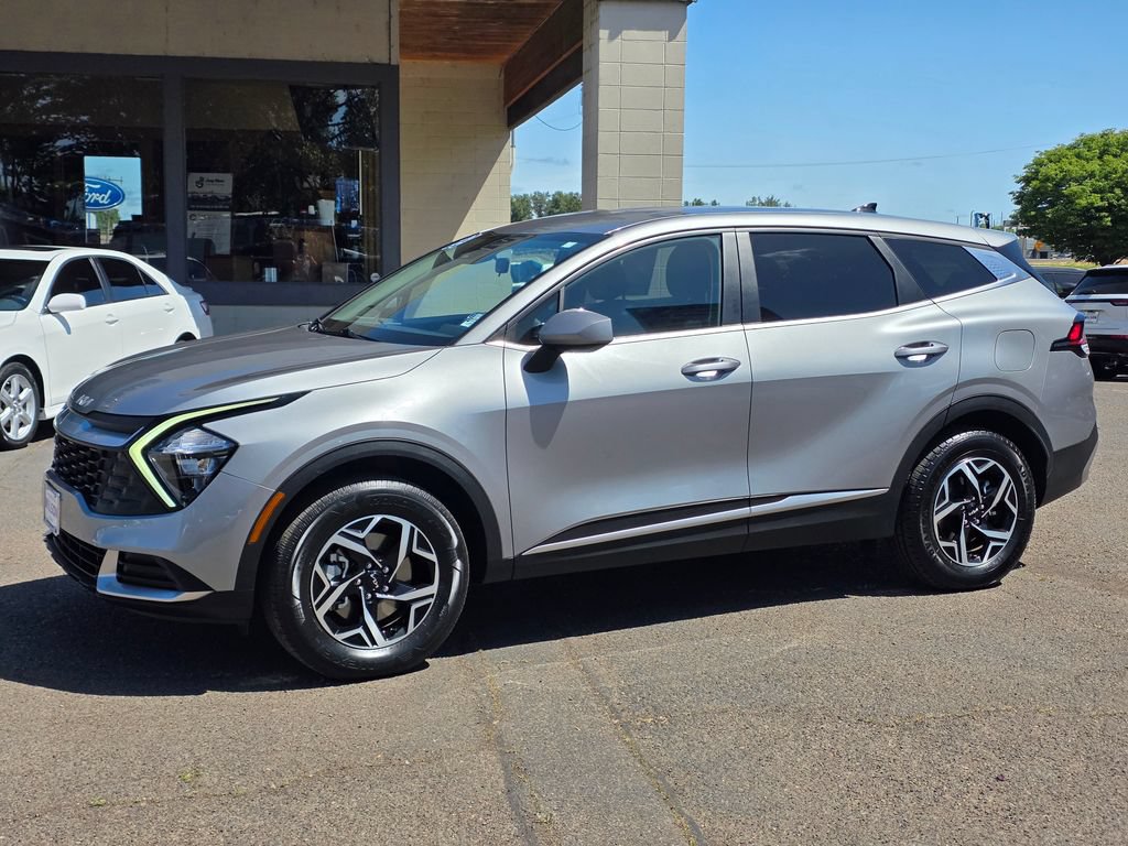 Used 2023 Kia Sportage LX AWD/4WD image 32