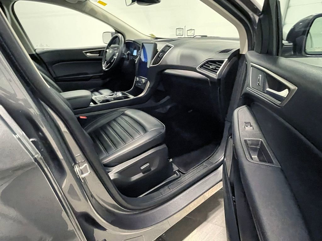 Used 2024 Ford Edge SEL image 22