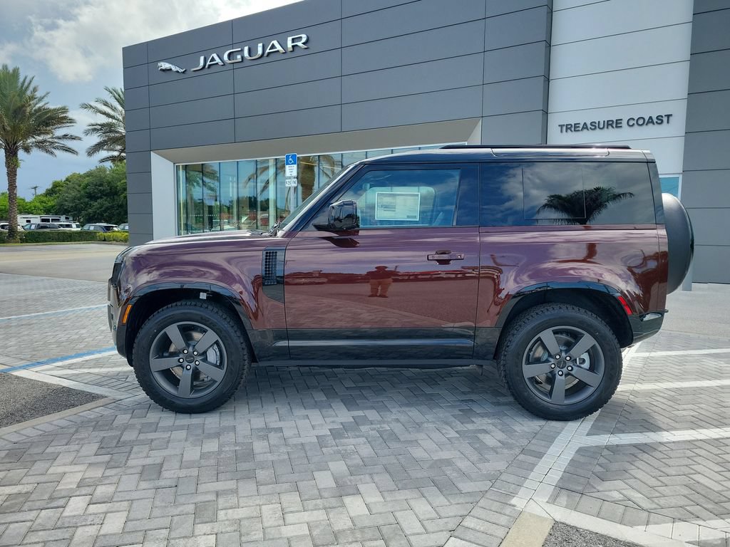 New 2026 Land Rover Defender 90 X-Dynamic SE AWD/4WD image 2