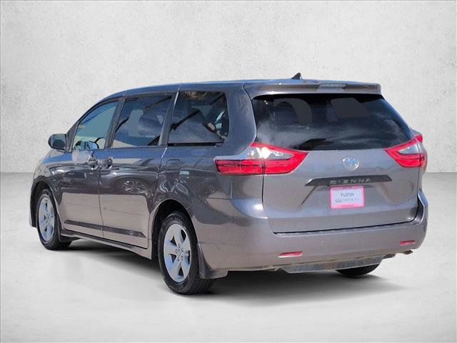 Used 2020 Toyota Sienna L image 8