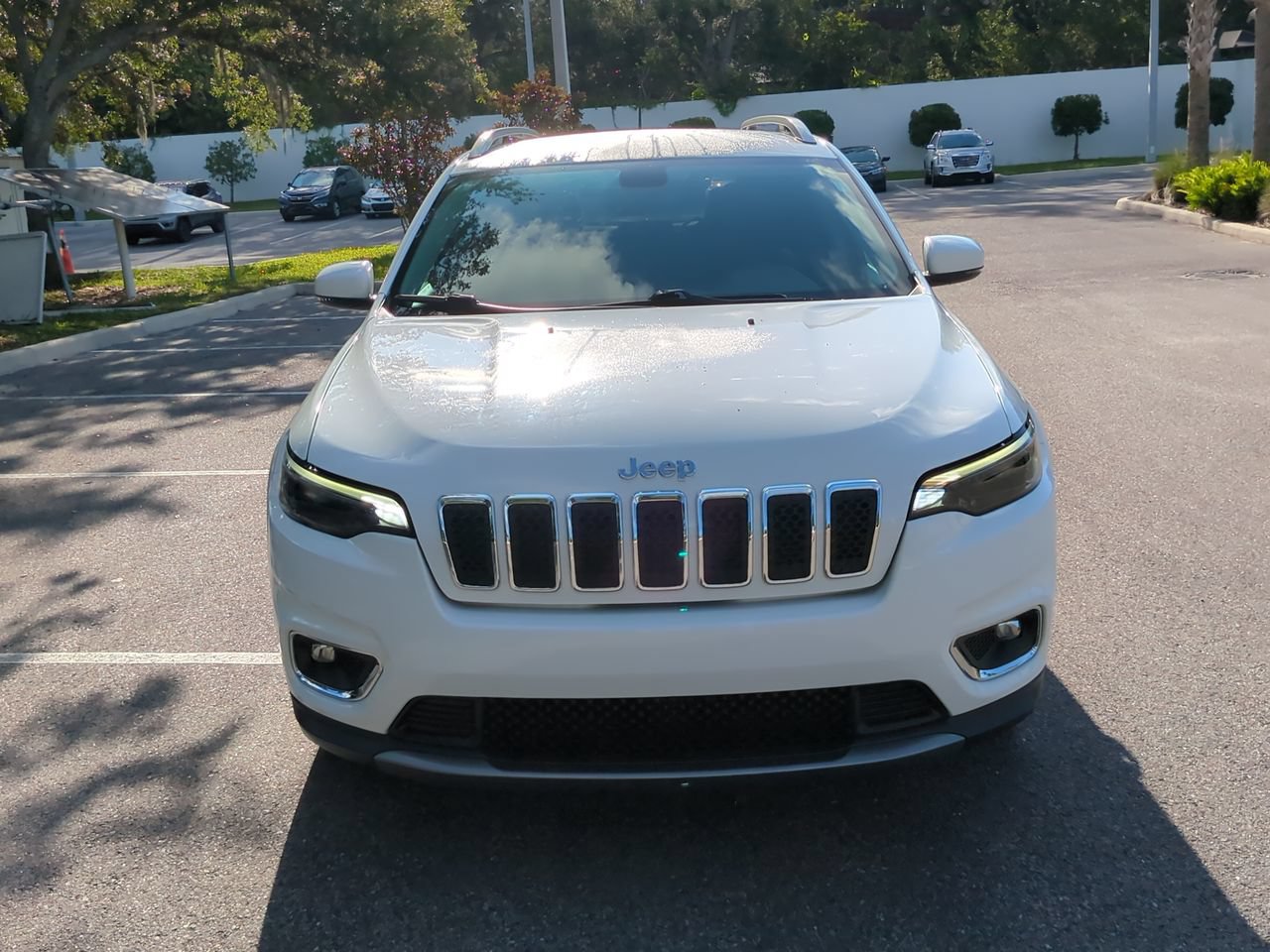 Used 2020 Jeep Cherokee Limited FWD image 10