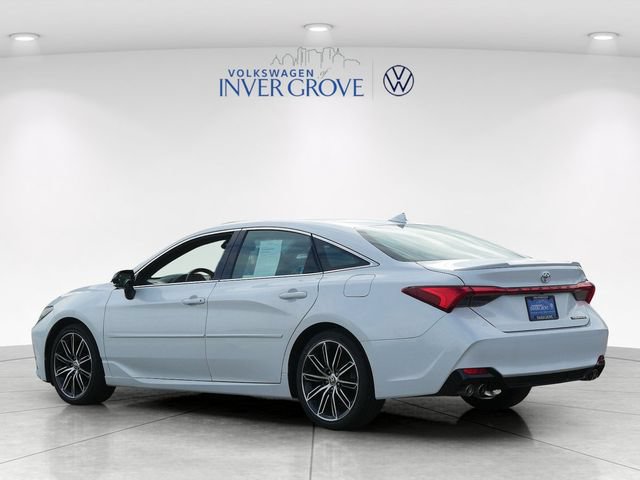 Used 2022 Toyota Avalon Touring FWD image 5