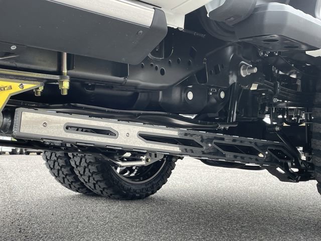 New 2026 Ford F450 Platinum w/ FX4 Off-Road Package image 9