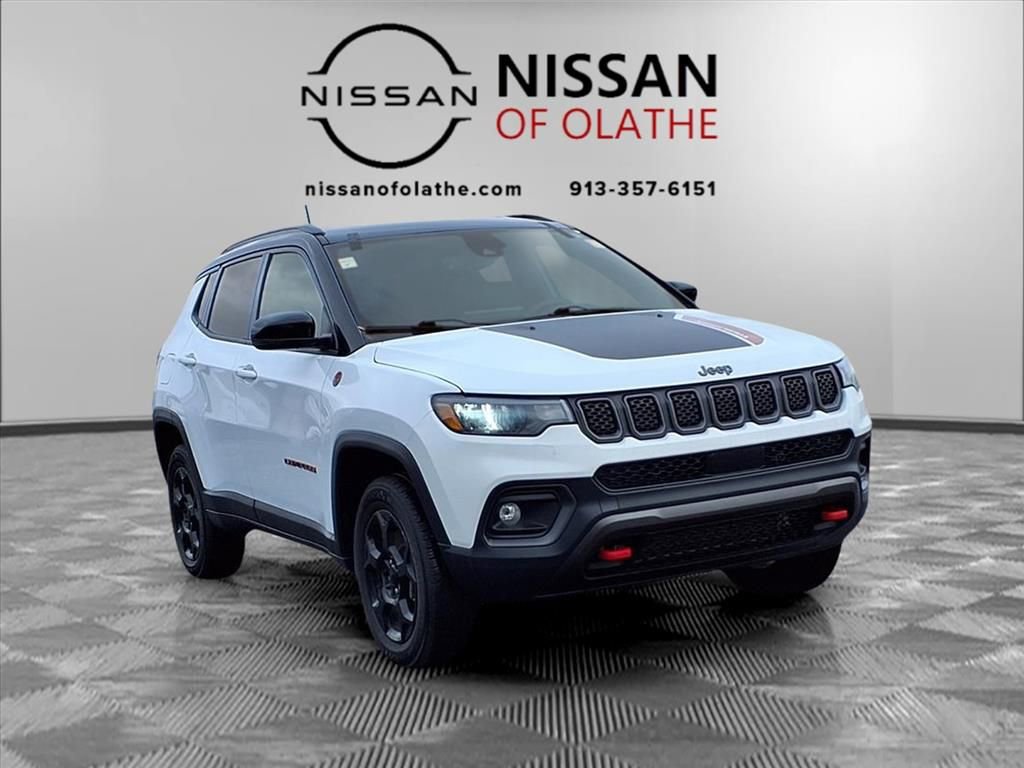 Used 2023 Jeep Compass Trailhawk image 28