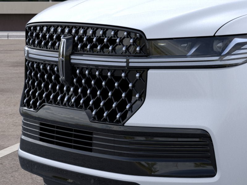 New 2025 Lincoln Navigator L Black Label AWD/4WD image 17