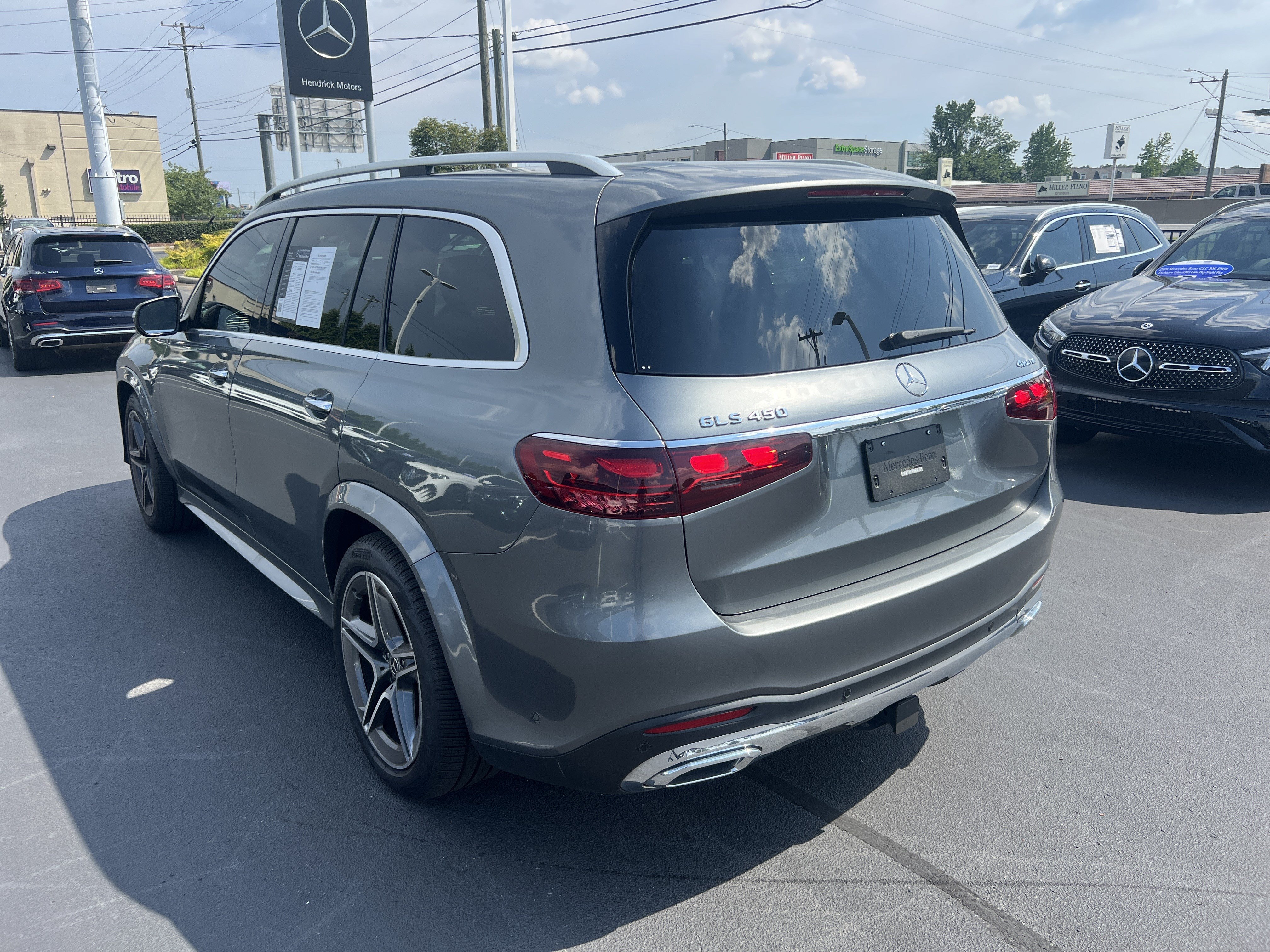 Used 2024 Mercedes-Benz GLS 450 4MATIC w/ AMG Line Exterior image 13