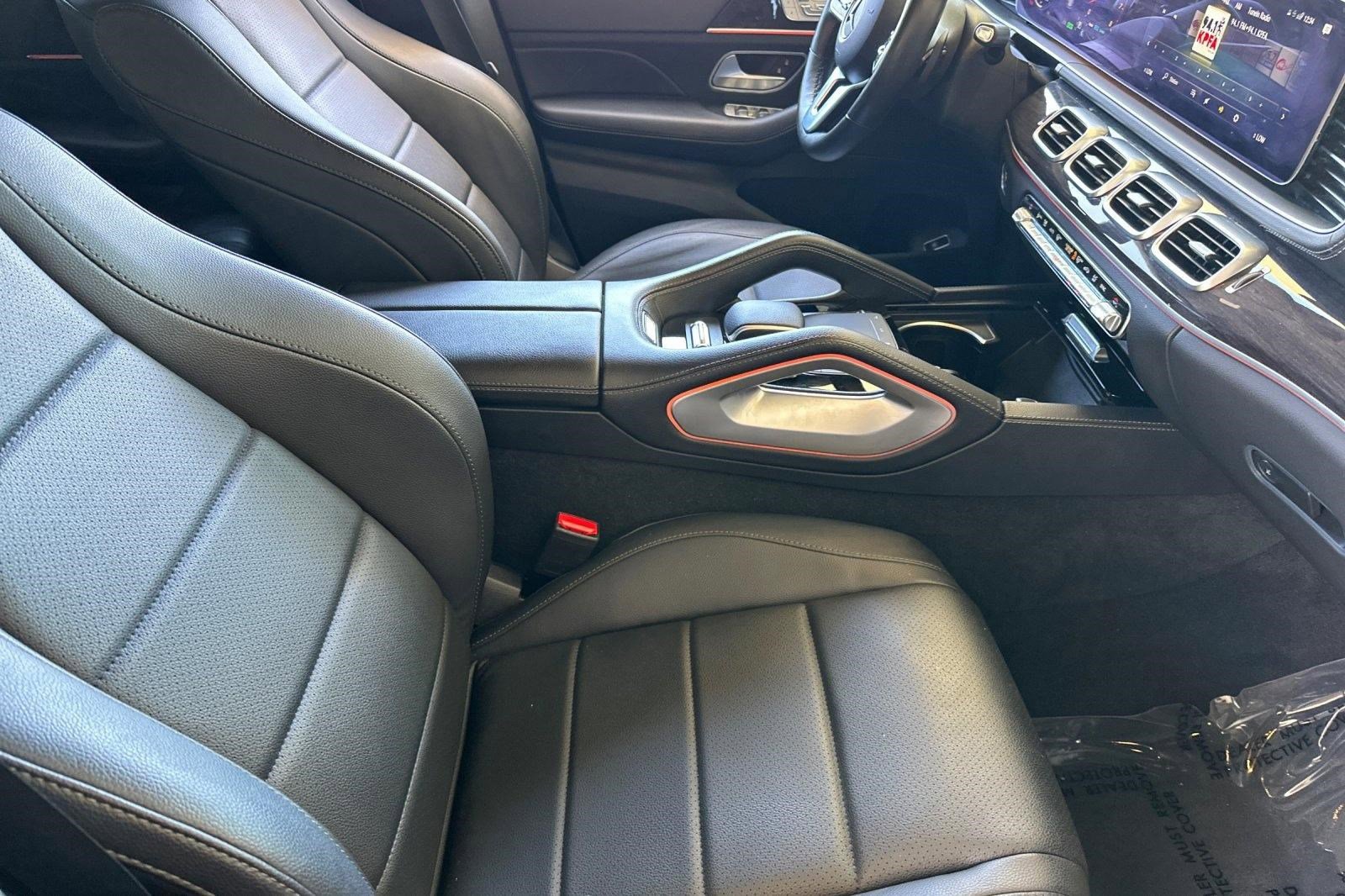 Used 2022 Mercedes-Benz GLS 450 4MATIC image 31