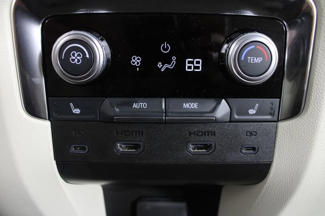 Used 2026 GMC Yukon Denali w/ Denali Reserve Package image 23