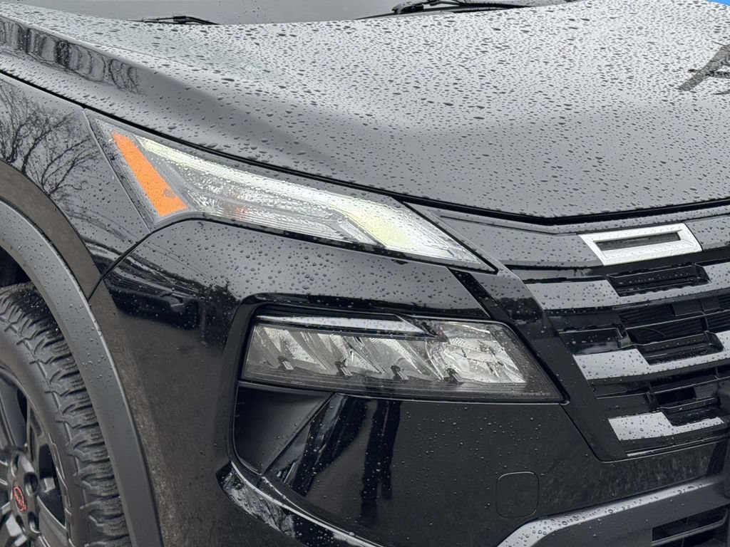Certified 2025 Nissan Rogue SV w/ Rock Creek Premium Package AWD/4WD image 8