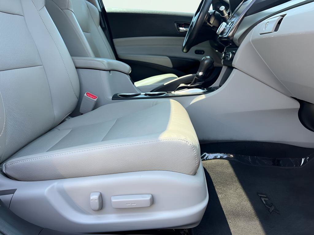 Used 2016 Acura ILX FWD image 33