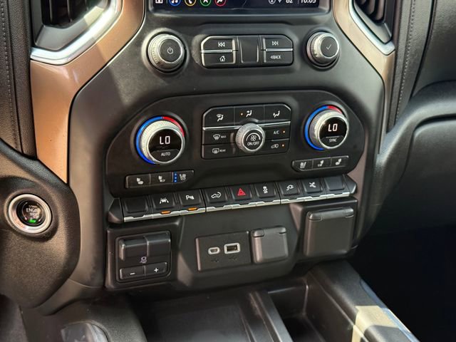 Used 2022 Chevrolet Silverado 1500 High Country w/ Technology Package AWD/4WD image 19