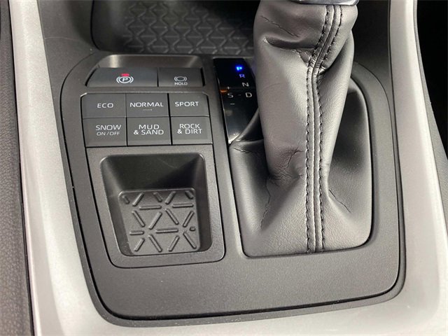 Used 2025 Toyota RAV4 XLE image 22
