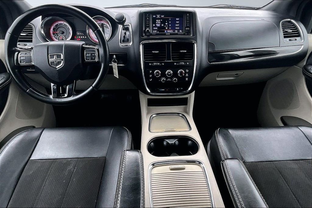 Used 2020 Dodge Grand Caravan SXT image 15