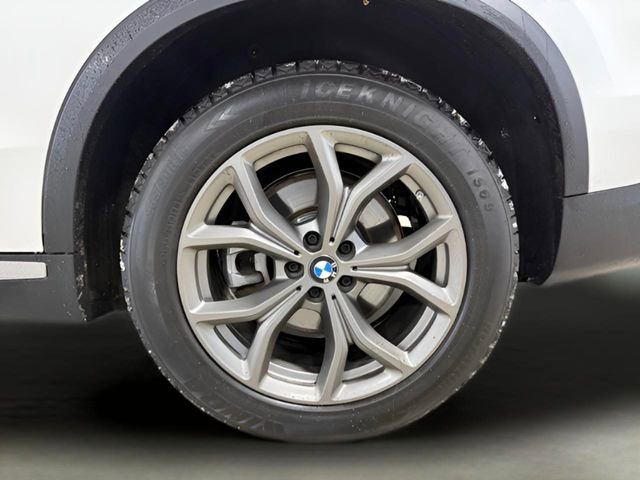 Used 2024 BMW X5 xDrive40i AWD/4WD image 45